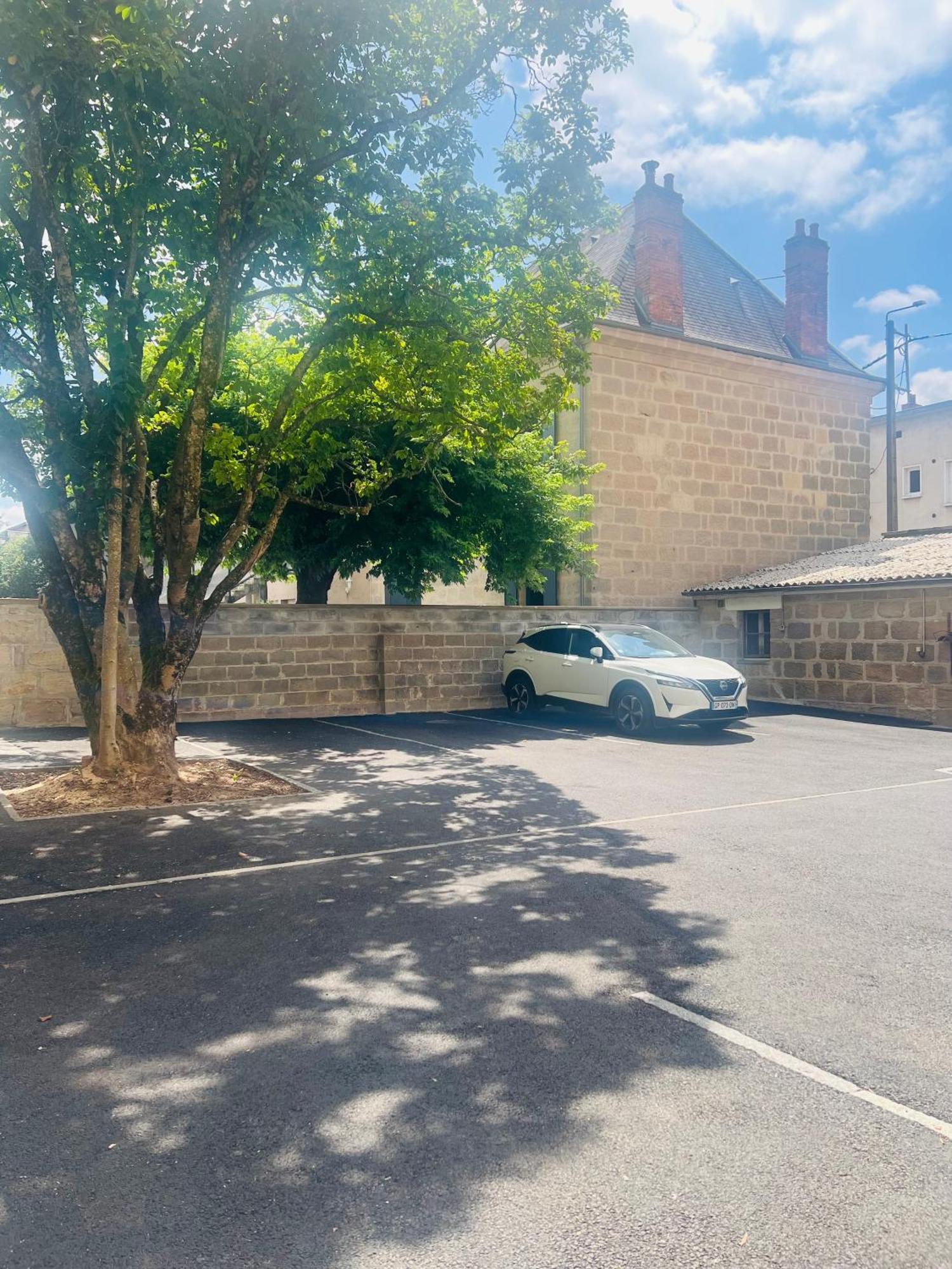 Best Western Hotel Le Quercy Бриве-ла-Гаилларде Экстерьер фото