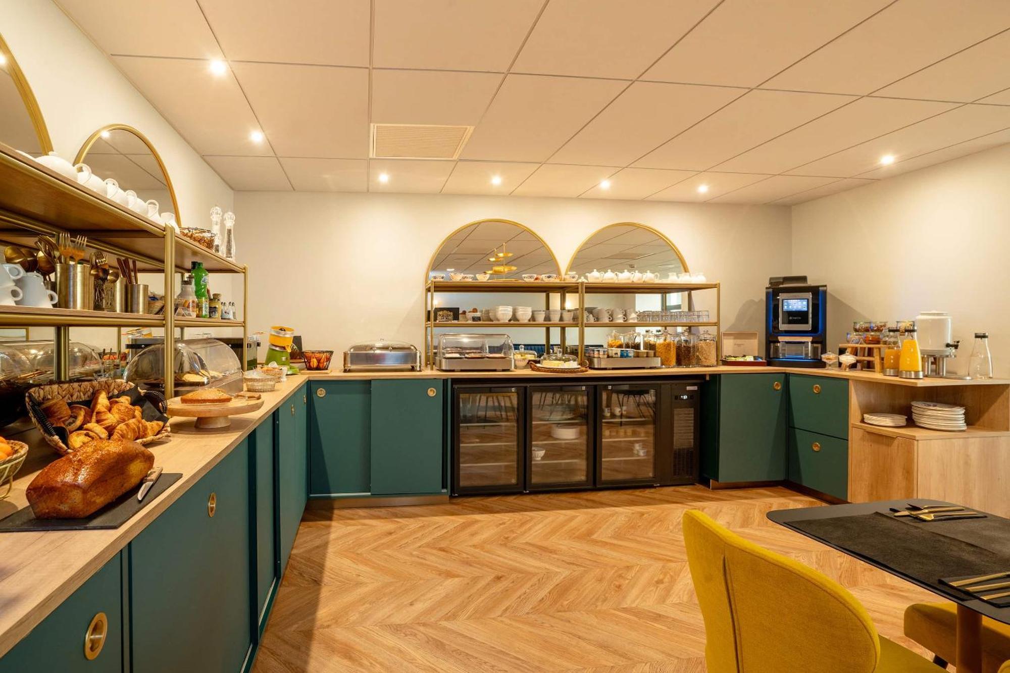 Best Western Hotel Le Quercy Бриве-ла-Гаилларде Экстерьер фото