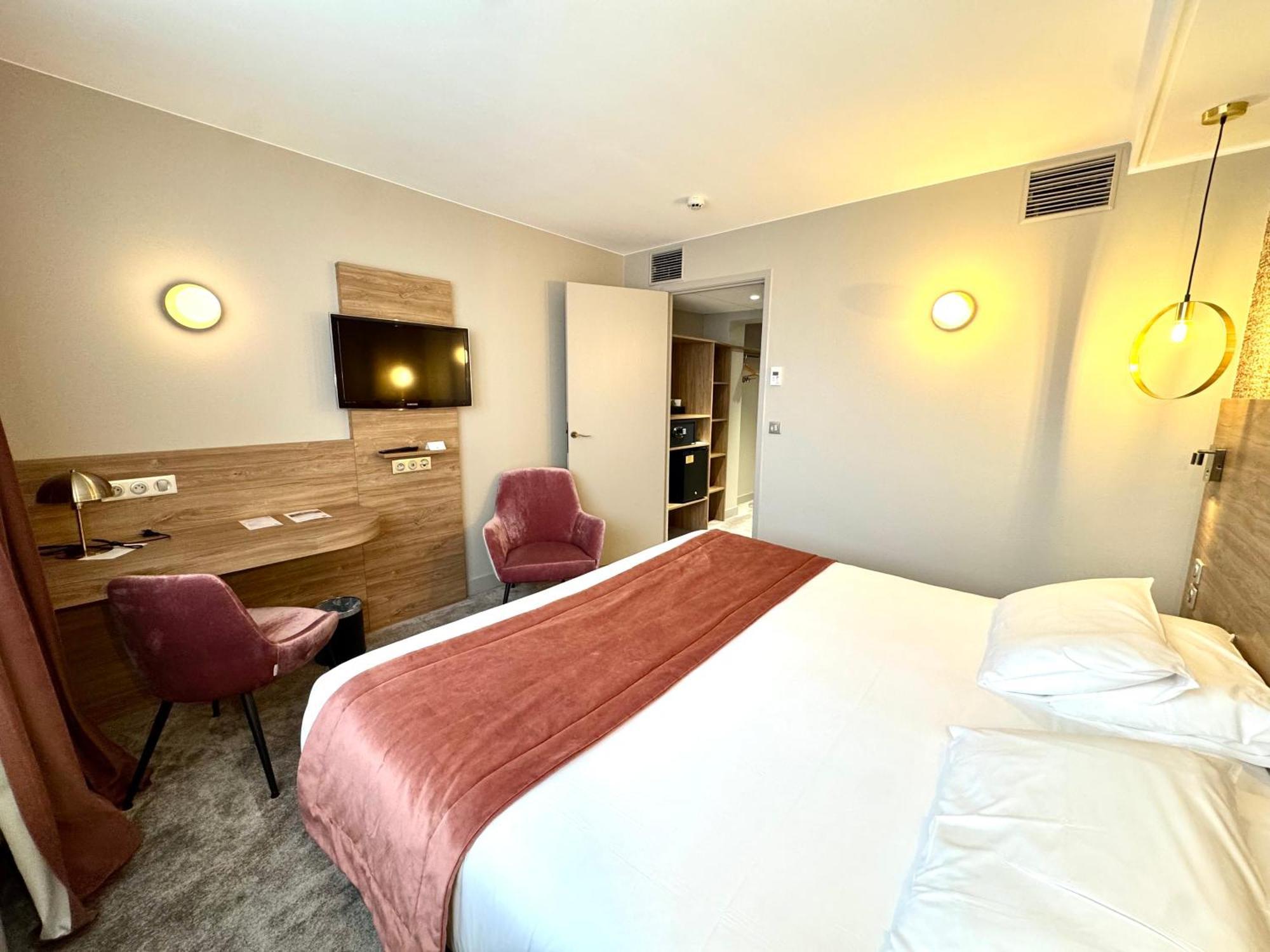 Best Western Hotel Le Quercy Бриве-ла-Гаилларде Экстерьер фото